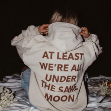 At Least We're All Under The Same Moon Women's Casual Hoodie