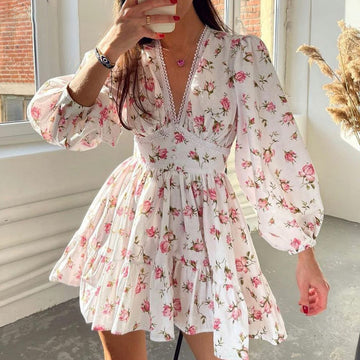 AliExpress European and American women&#039;s new foreign trade temperament sweet printed V-neck lace short dress in spring and summer of 2023
